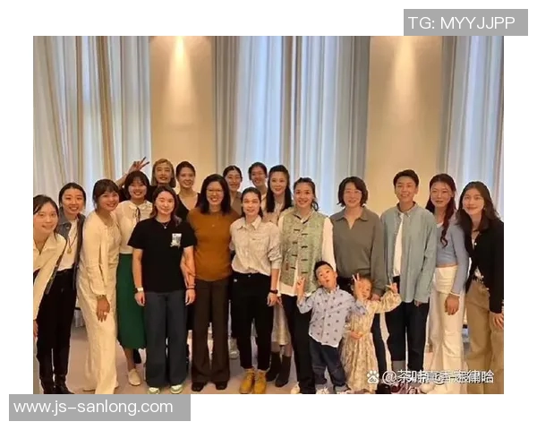 球员婚礼邀请全队队友，场面温馨感人